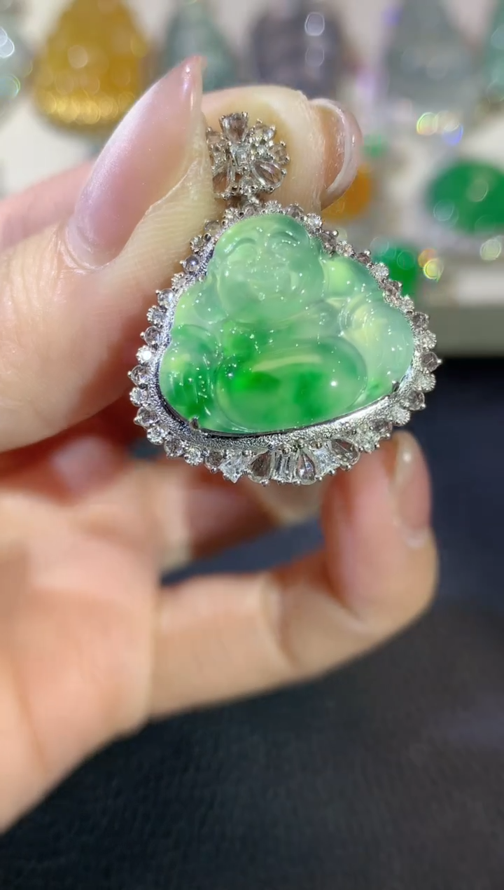 【闪购商品】翡翠吊坠(不含链)18K金镶嵌C28