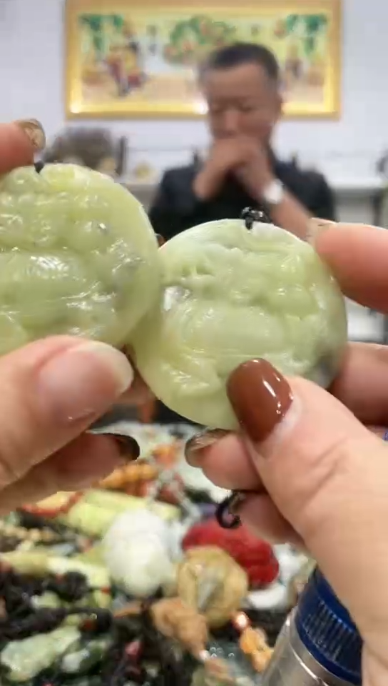 未镶嵌岫玉挂件  多样性发货发其中一件