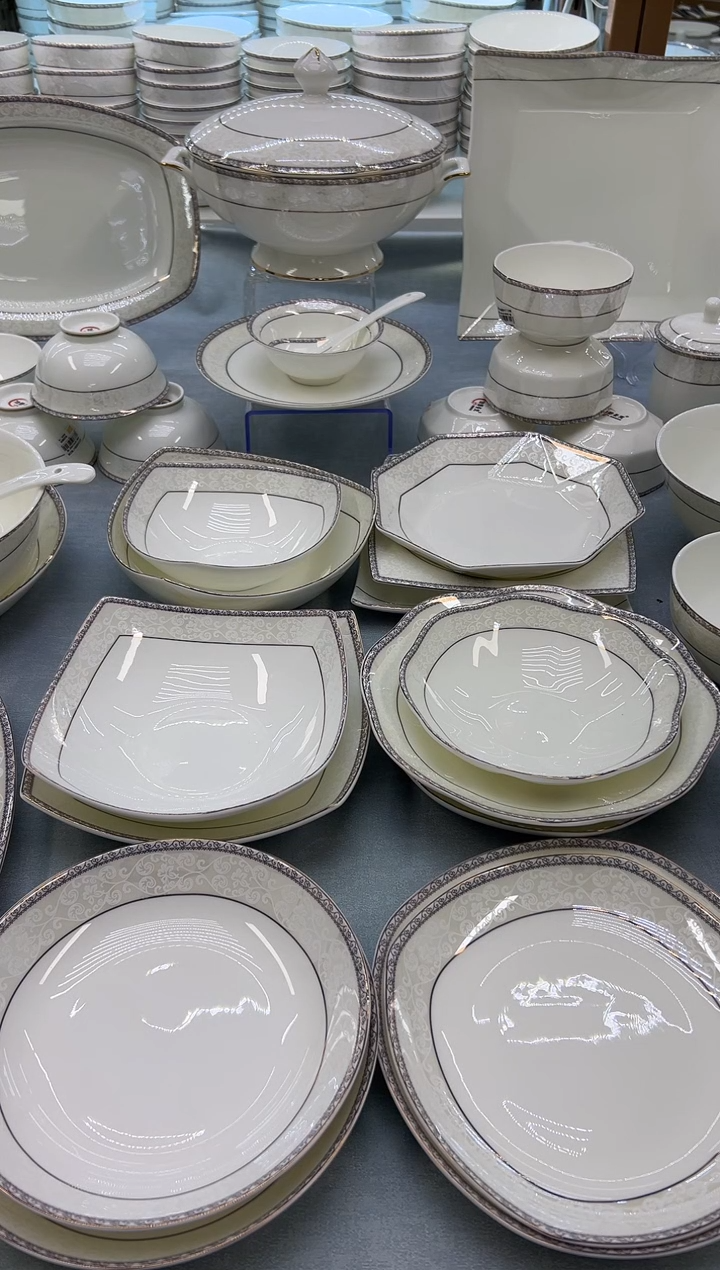 骨瓷玲珑10.5饭1个 