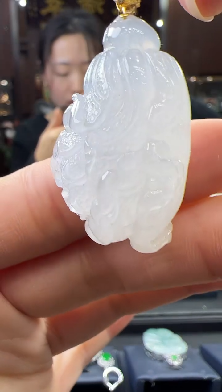 【闪购商品】翡翠挂件18K金镶嵌白菜不含链