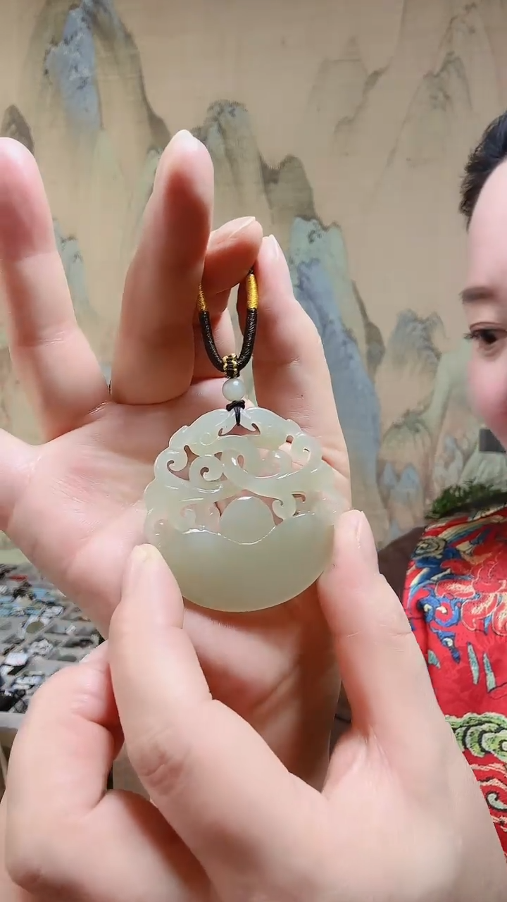 【闪购商品】和田玉颈饰未镶嵌.