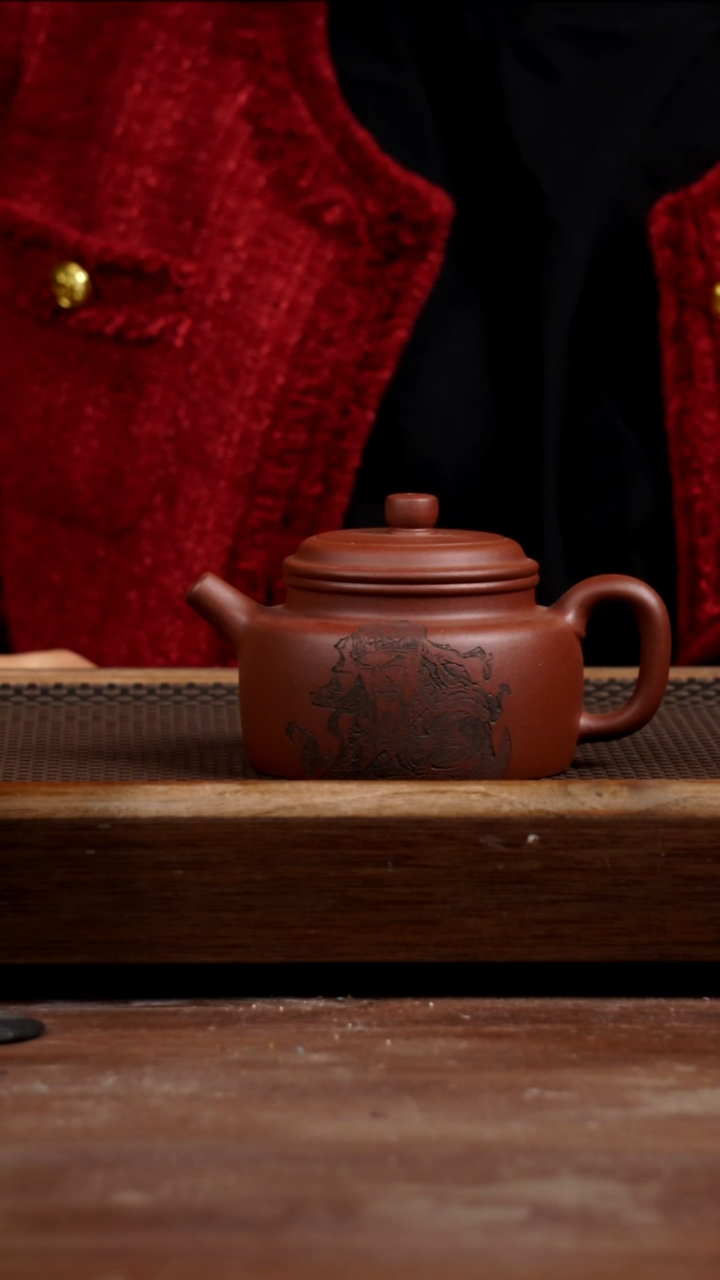 茶壶紫砂逍*四号井底槽青德钟270CC