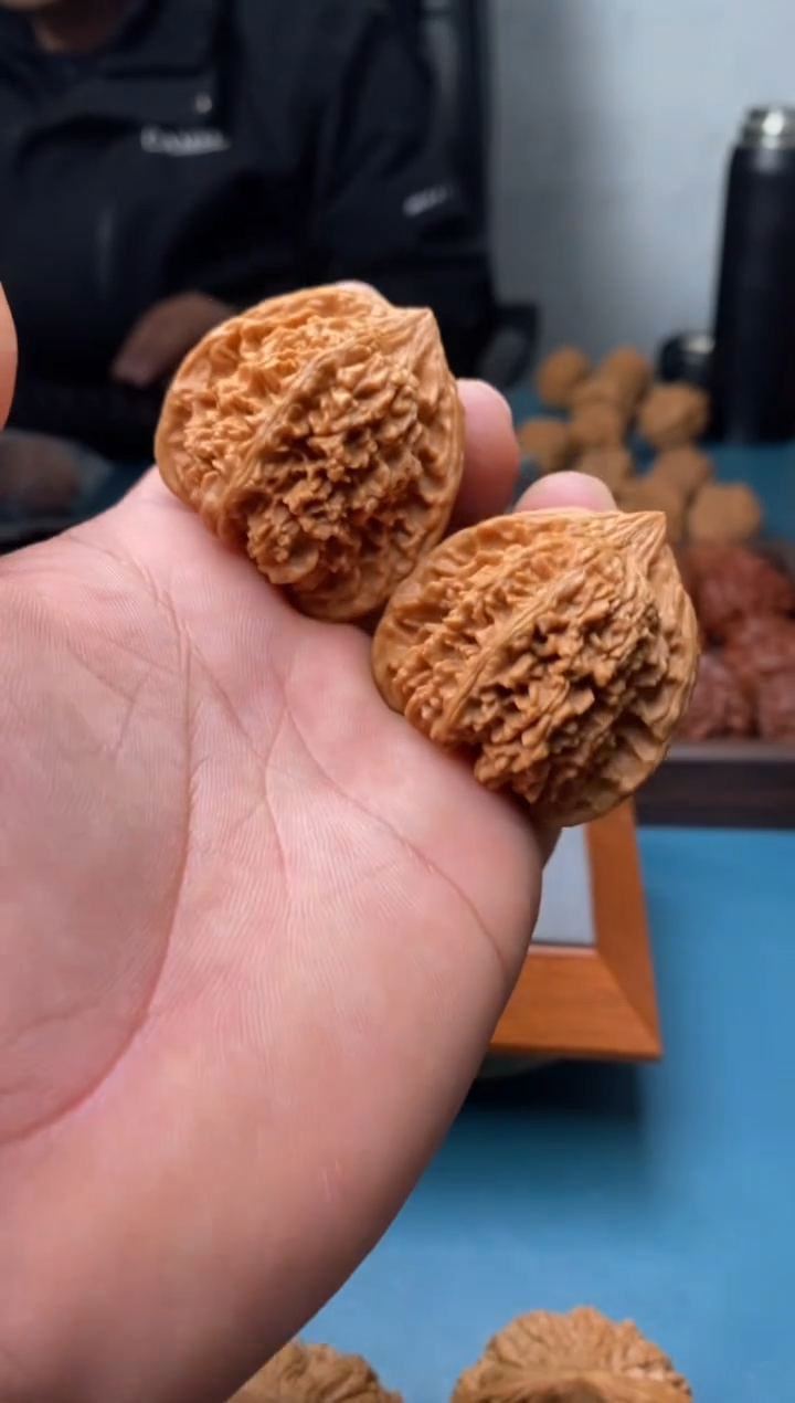 把件文玩核桃满天星210