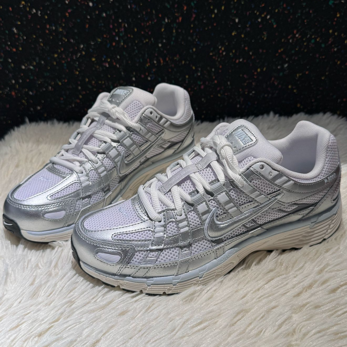 NIKE/耐克P-6000 人生跑鞋女款欧若风百搭防滑女款跑鞋BV1021106