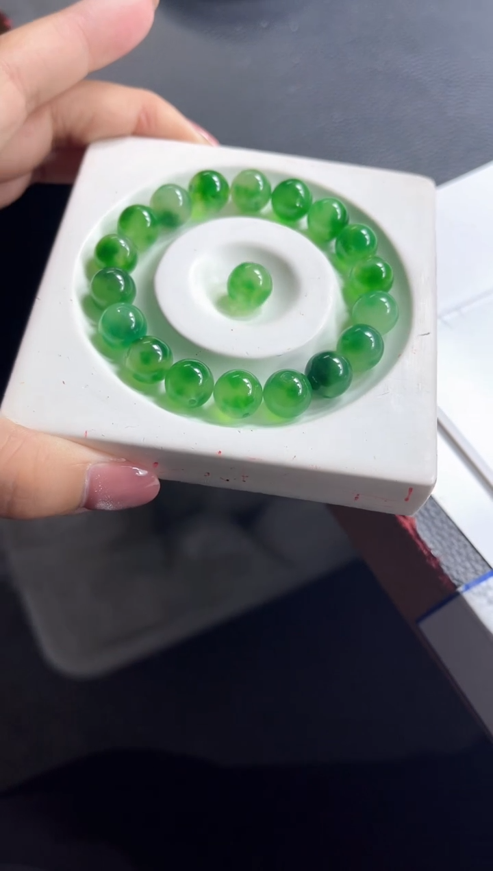 手饰独山玉未镶嵌M535 非 洲 翠10mm20个12元