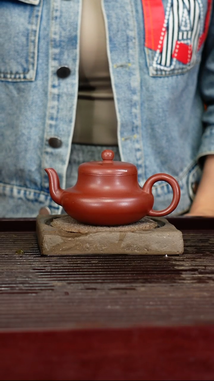 宜兴原矿紫砂壶茶壶宜兴原矿紫砂壶茶壶150C