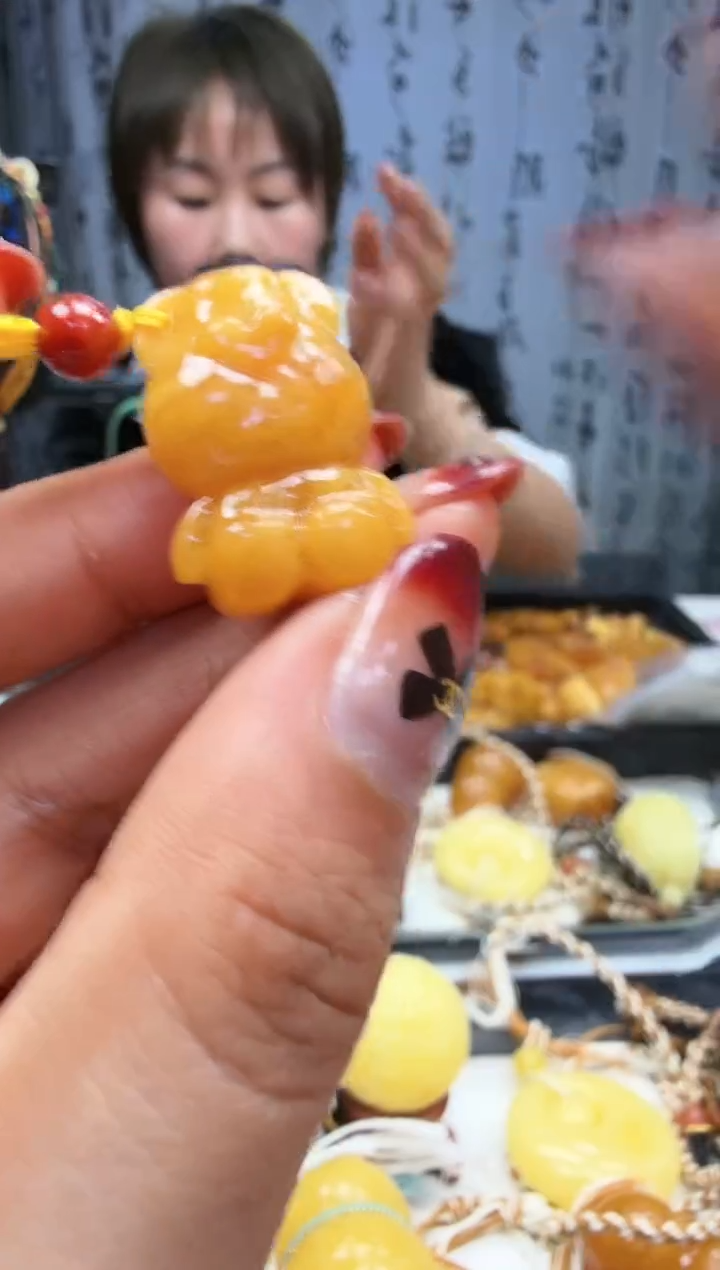 裸石琥珀未镶嵌如图