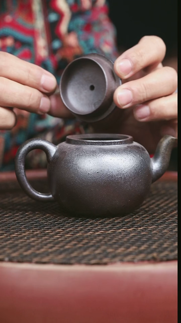 茶壶紫砂柴烧平盖莲子200CC