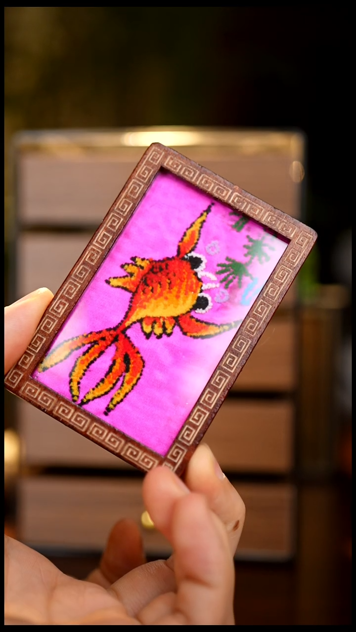 刺绣天*私人定制苗族手工冰箱贴A909