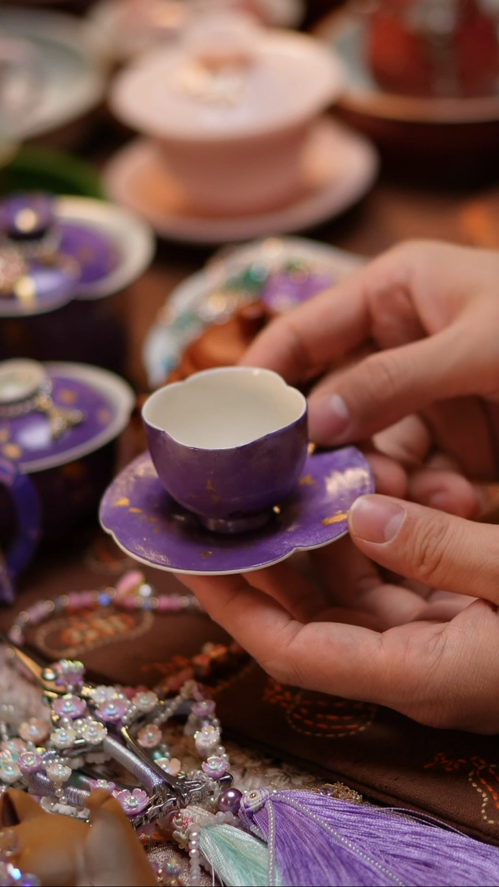 【闪购商品】紫色大漆小花口杯+杯垫