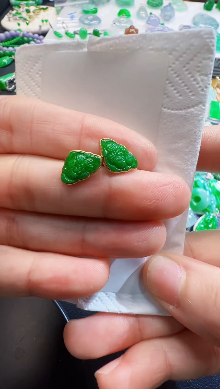 翡翠18K金镶嵌耳饰1680