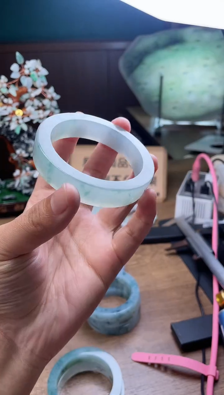 【闪购商品】定制翡翠手镯未镶嵌定制