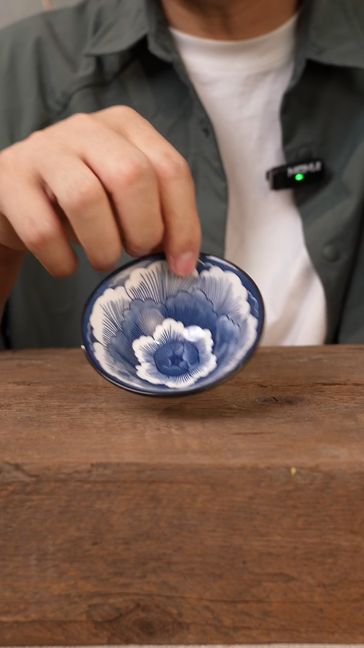 满彩青花-花开富贵斗笠杯（容量75ml）