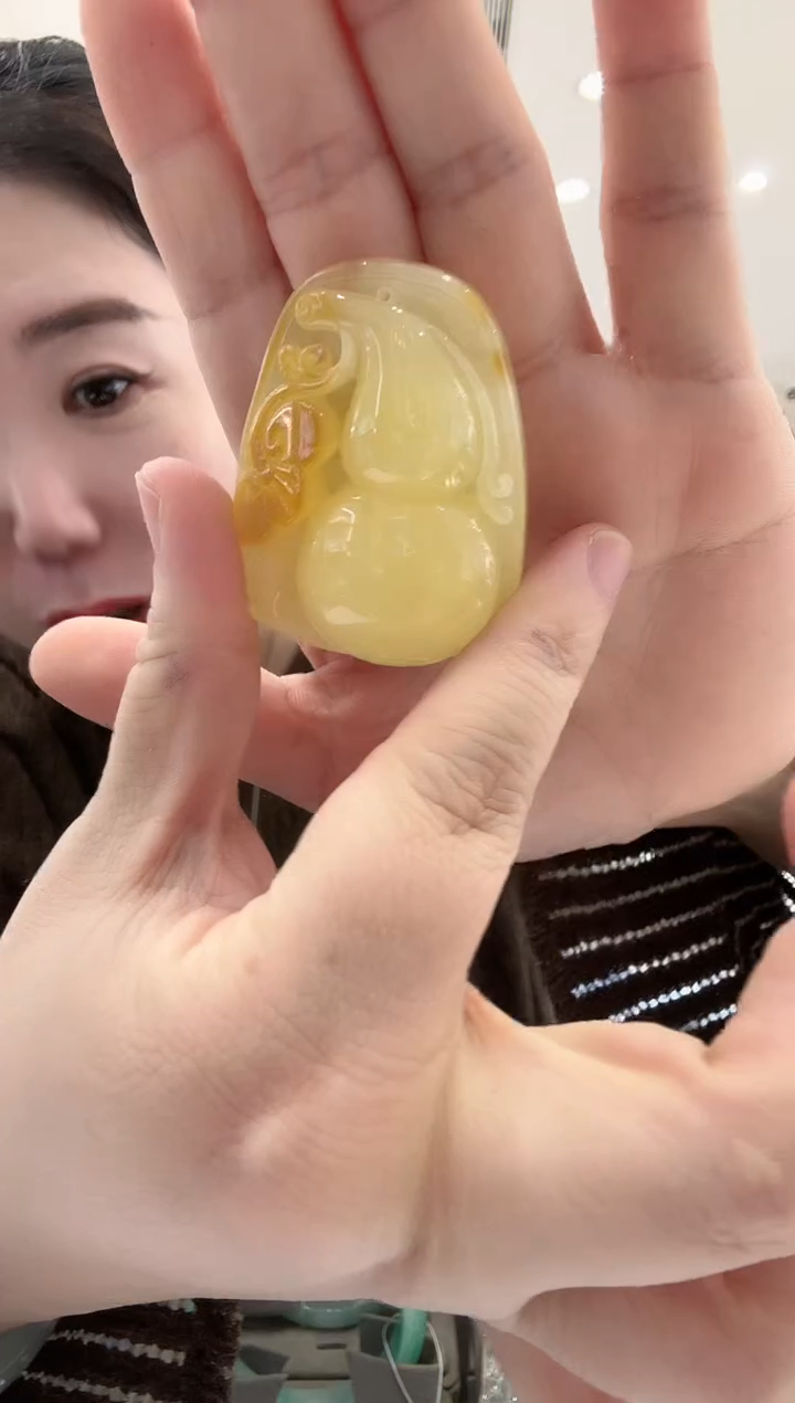 蜜蜡颈饰未镶嵌【68】葫芦  约20g 多样性发一