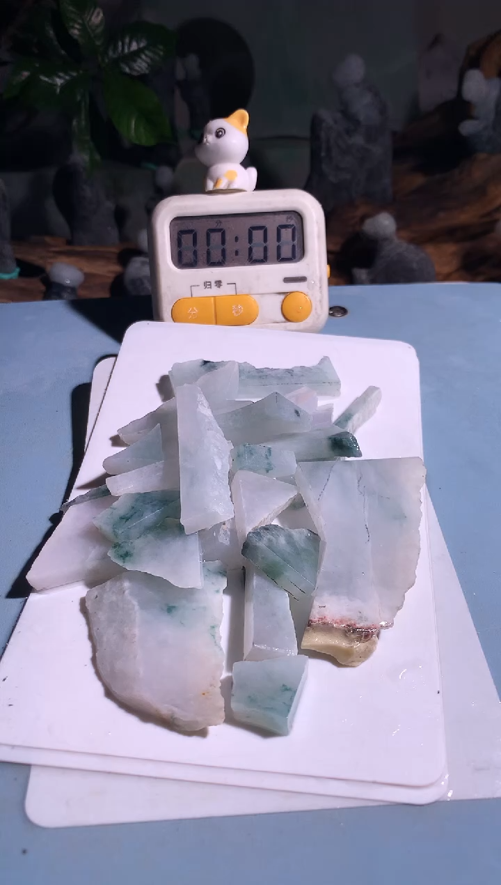 吊坠(不含链)未镶嵌翡翠大*子P734