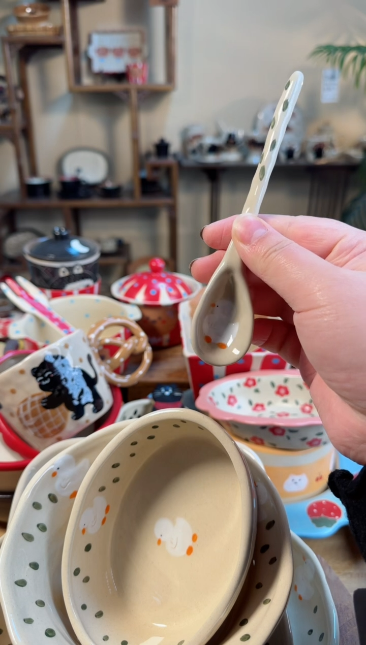 【闪购商品】鸭鸭手捏勺子高温瓷器