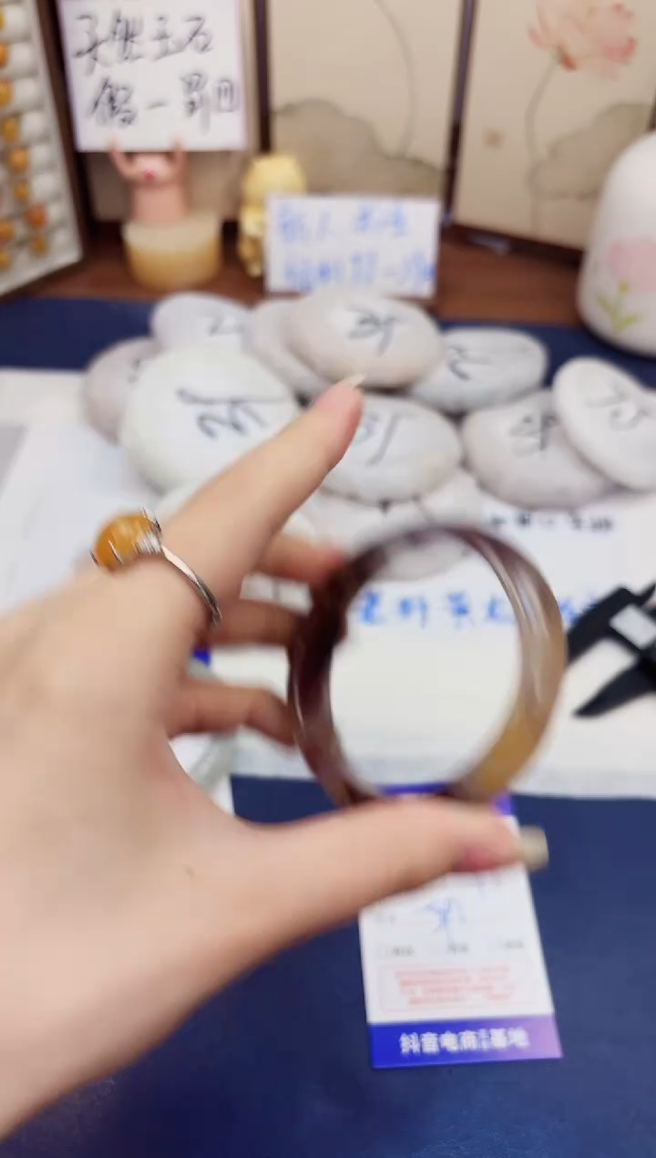 石英质玉手镯未镶嵌192-财气镯-圈口54