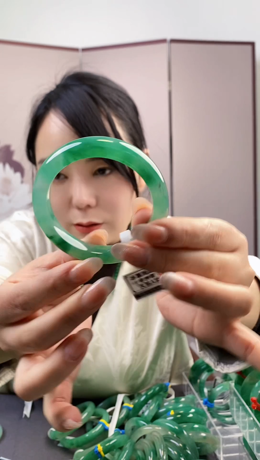 【闪购商品】石英质玉手镯未镶嵌65
