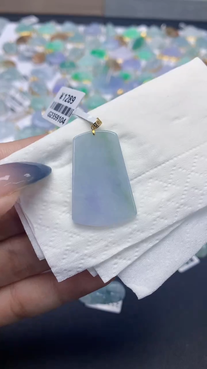 翡翠未镶嵌颈饰天然a货翡翠