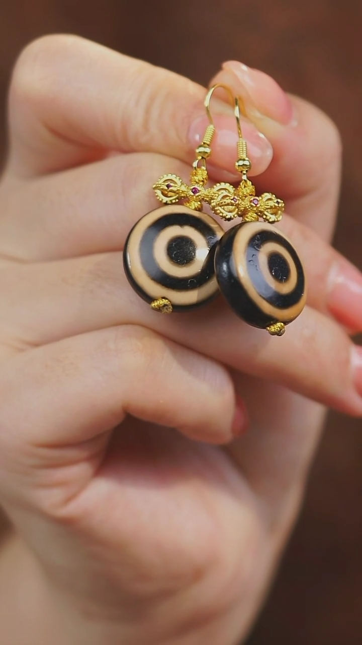 【闪购商品】玛瑙/玉髓耳环未镶嵌多样性发其一