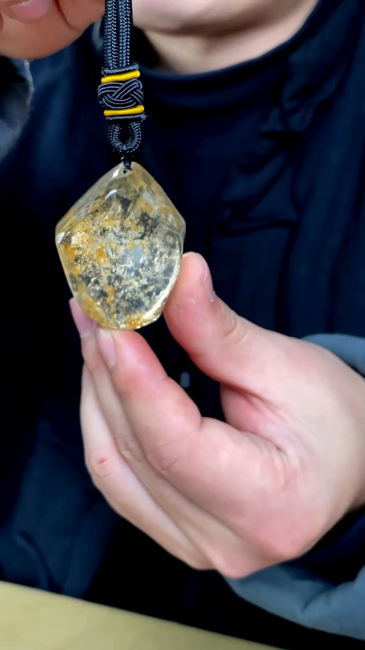 水晶摆件未镶嵌25