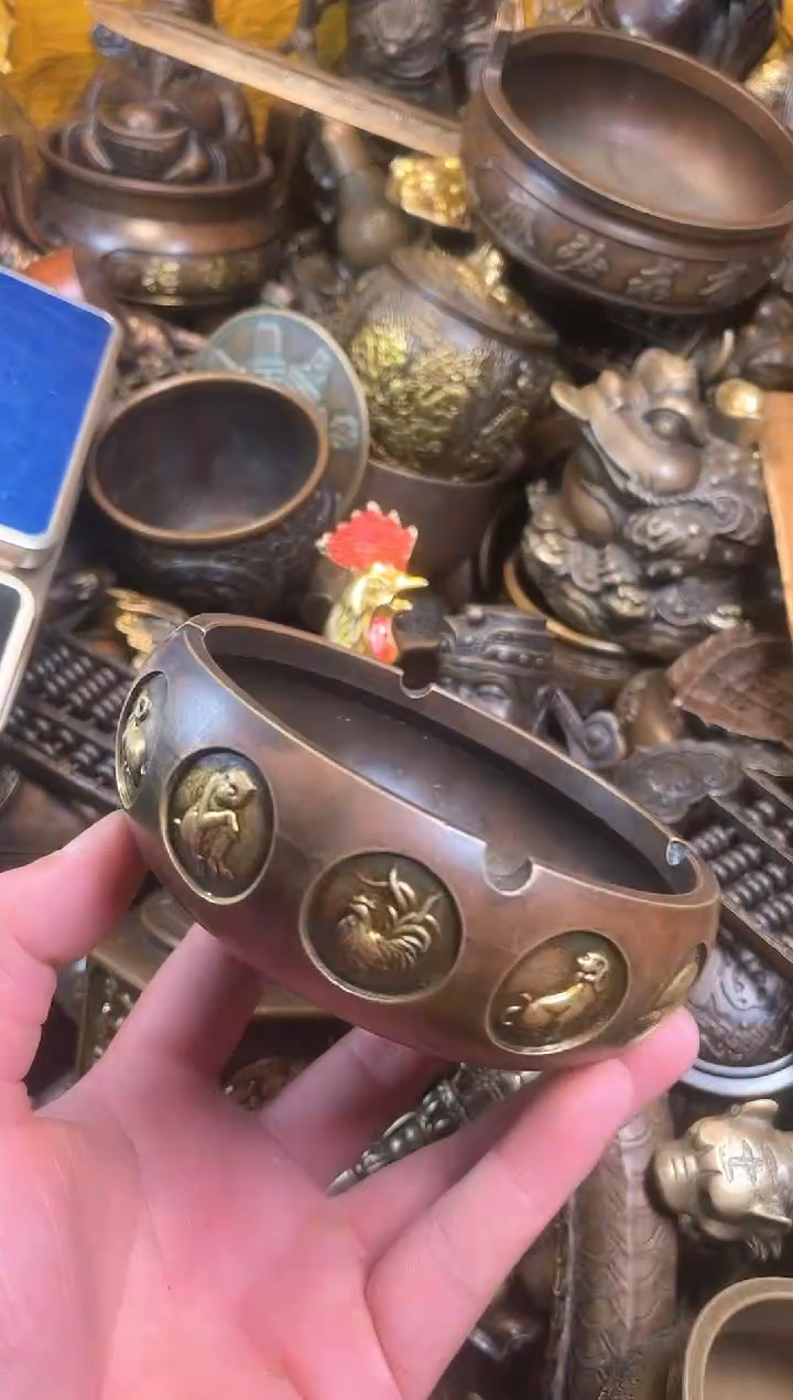 精美铜器点击下单