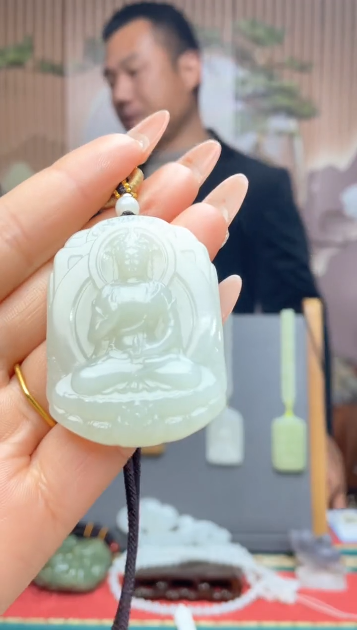 【闪购商品】和田玉颈饰未镶嵌一