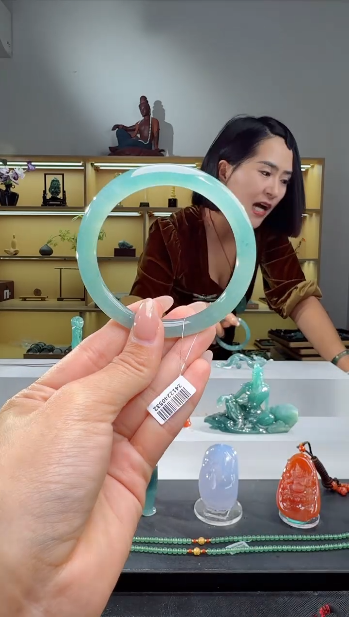 未镶嵌手镯翡翠59圈