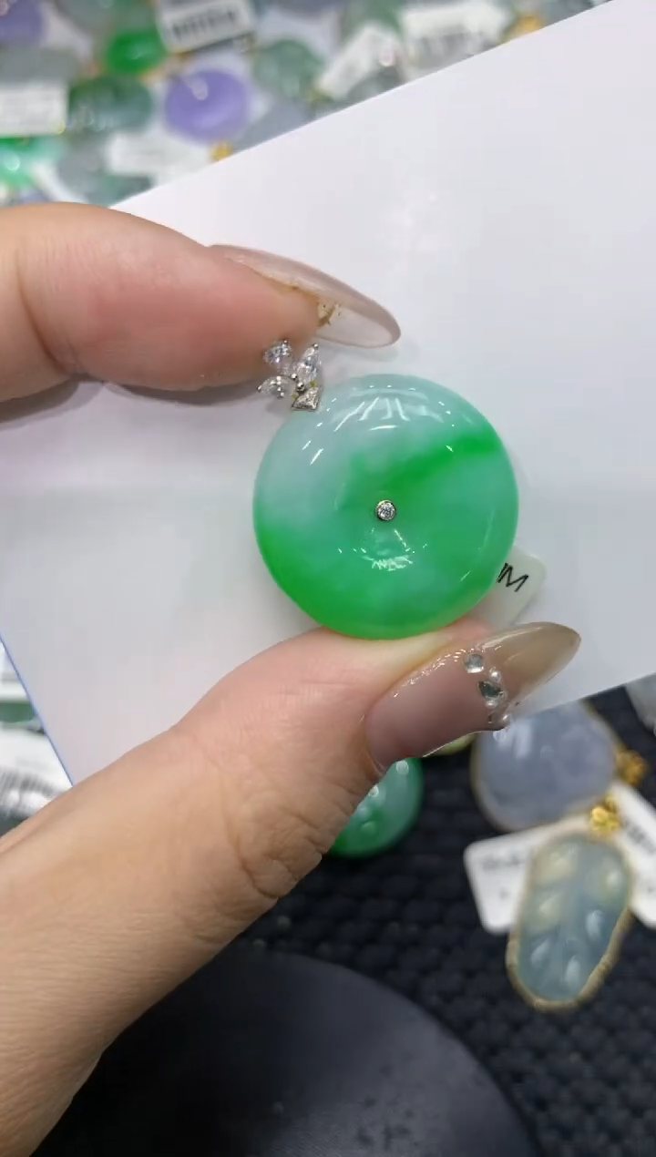 【闪购商品】翡翠颈饰18K金镶嵌2222222222