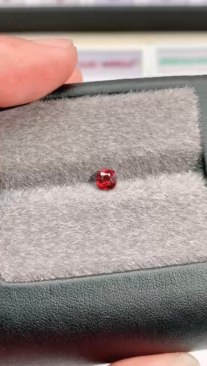 裸石尖晶石0.58-99天然绝地尖晶石