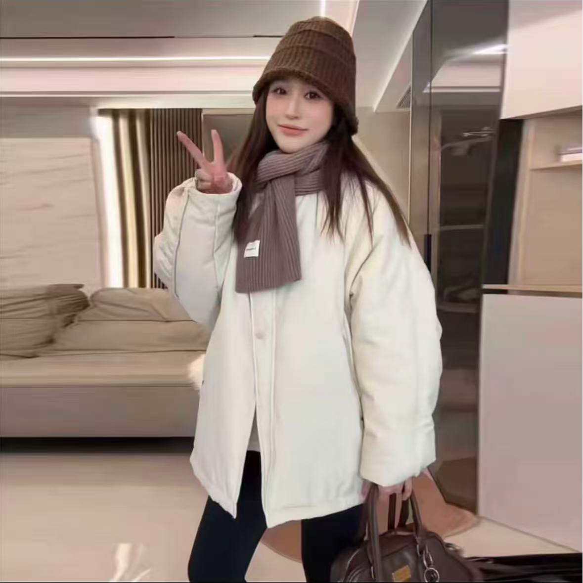 2025秋冬新款时尚简约气质百搭休闲圆领长袖纯色宽松薄款棉服