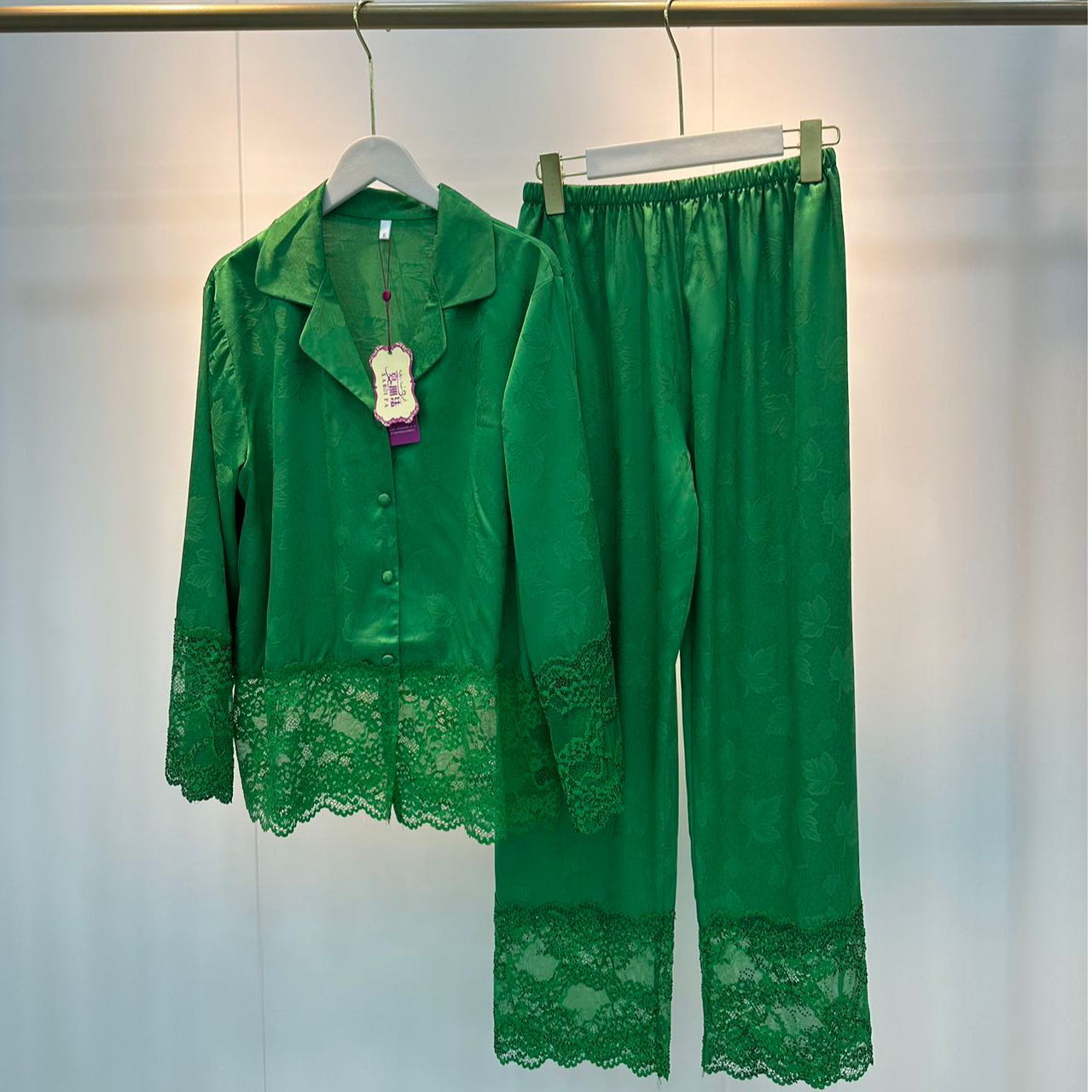 xarifa新中式国风冰丝烫钻蕾丝边女士睡衣套装两件套家居服6462