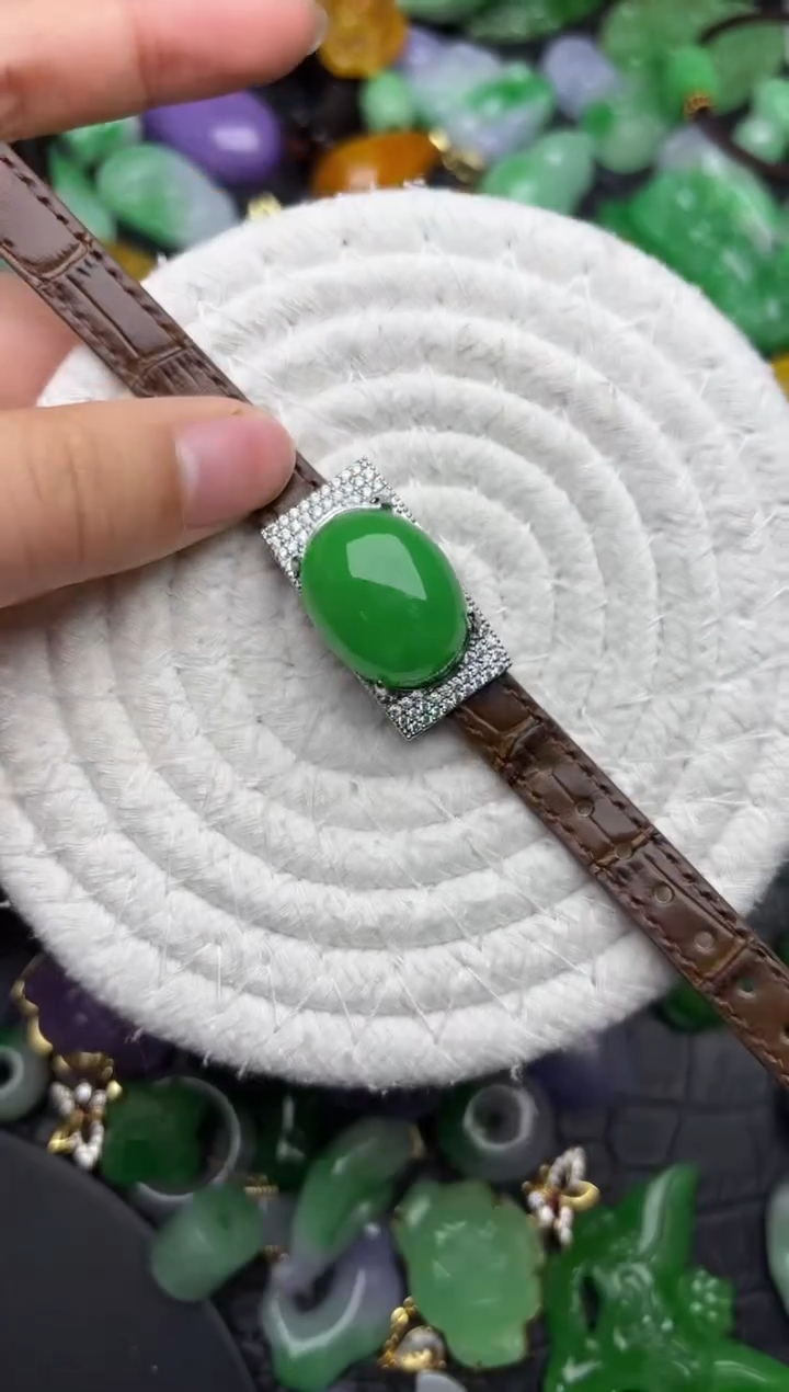 颈饰未镶嵌翡翠缅甸翡翠吊坠