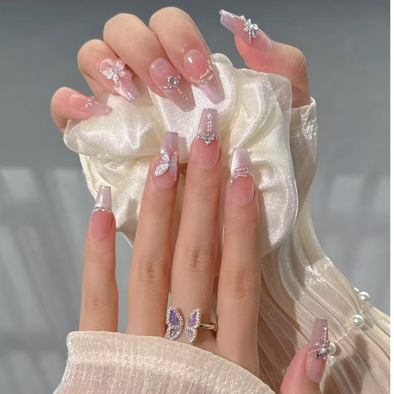 【紫霞仙子】纯手工美甲立体蝴蝶搭配细闪钻钻显白可拆卸穿戴甲