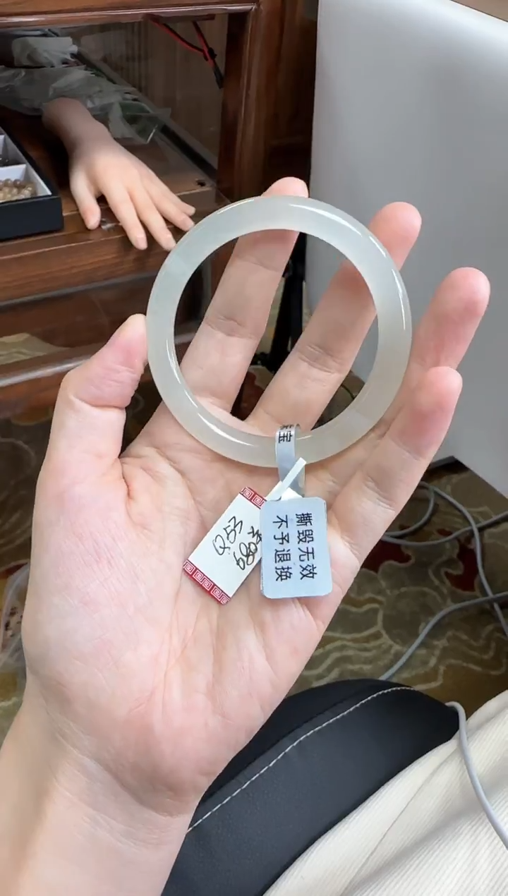 未镶嵌手镯和田玉53