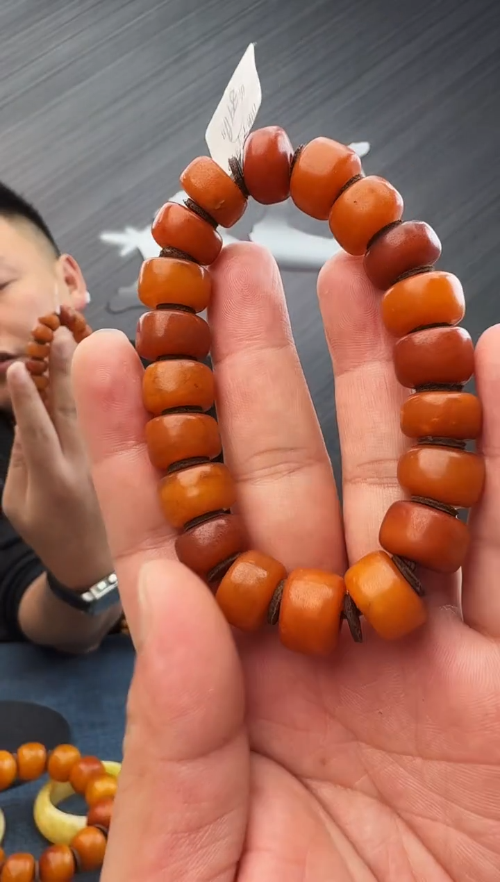 蜜蜡未镶嵌珠宝奇石假一罚十微瑕，多样性发其一