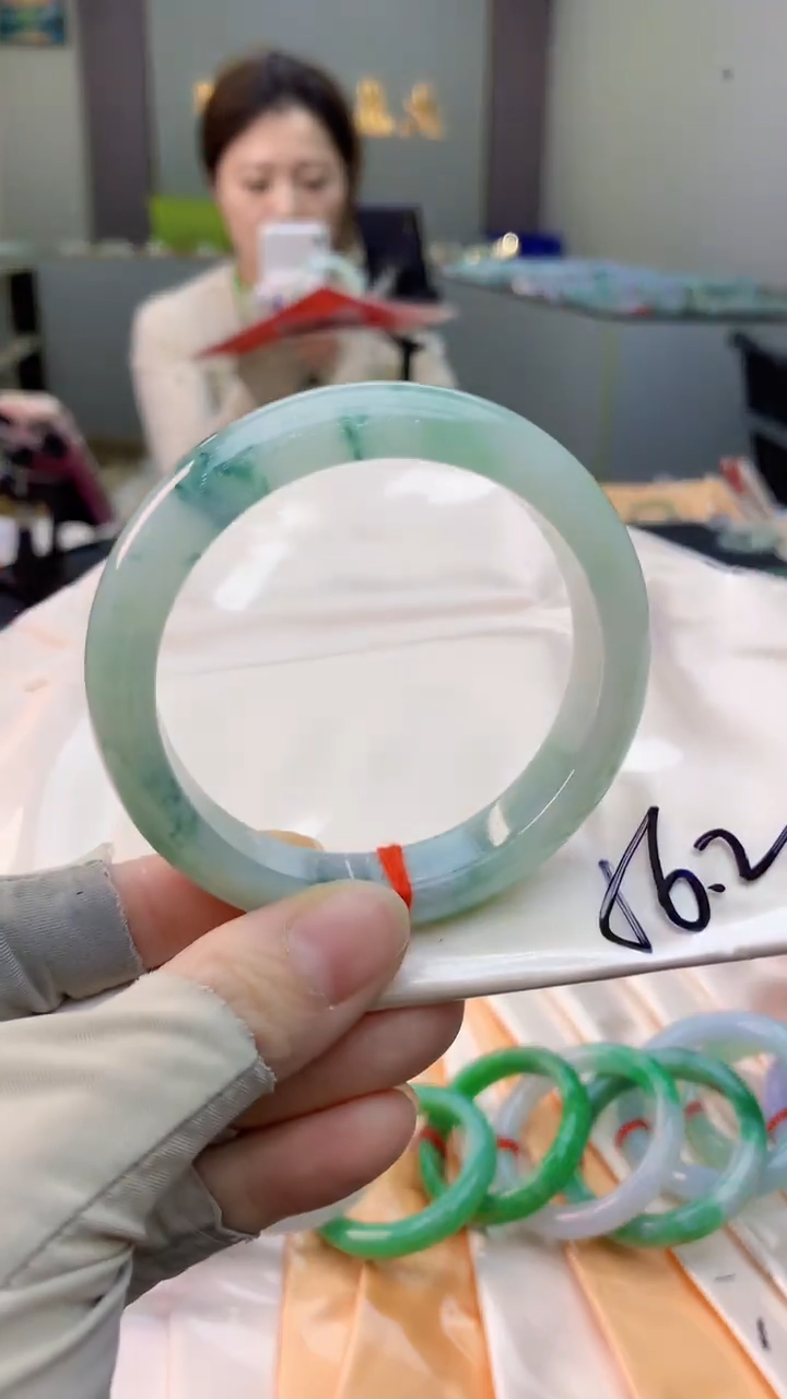 未镶嵌手镯翡翠0819485396