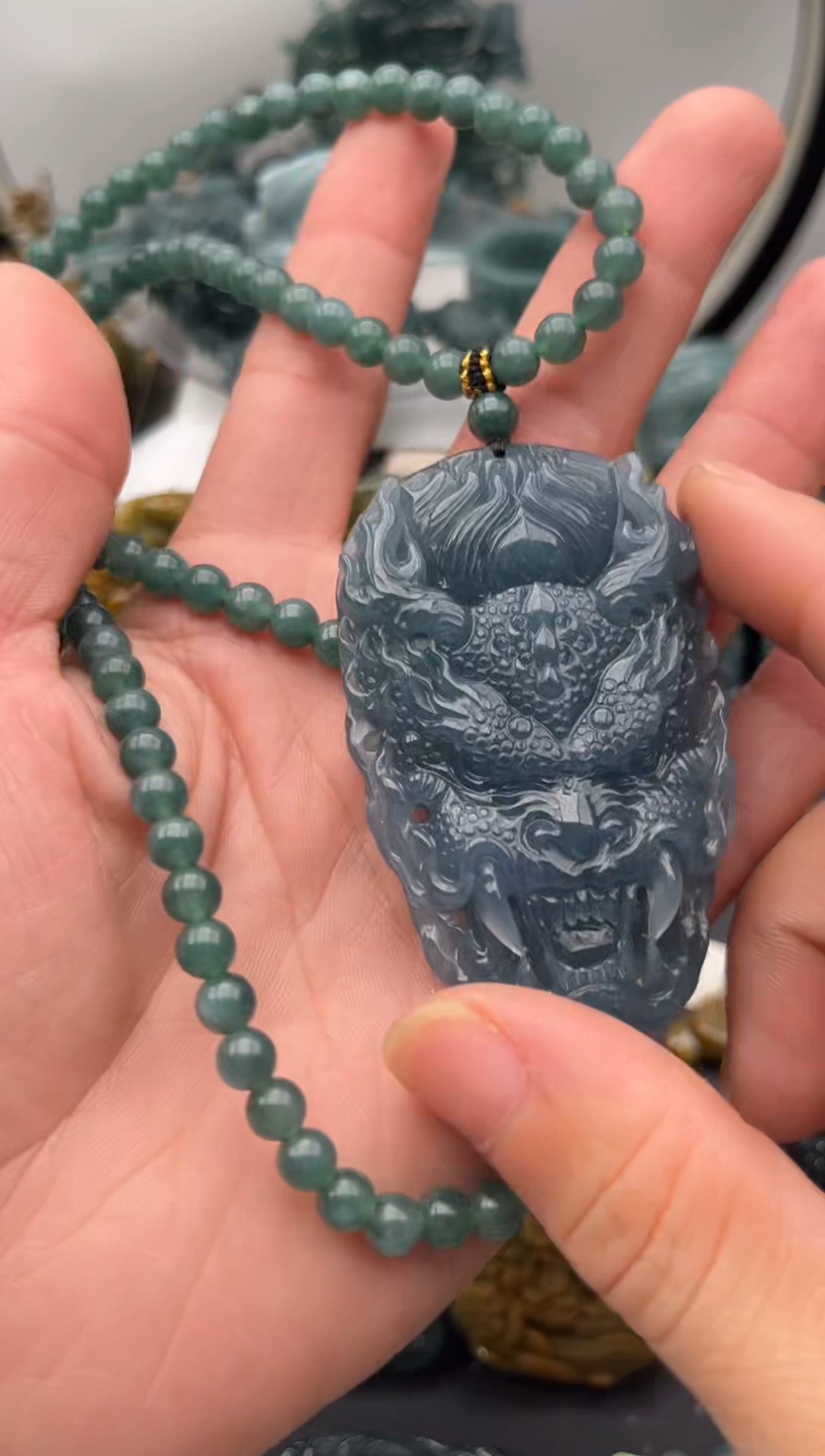 颈饰未镶嵌翡翠龙+珠链