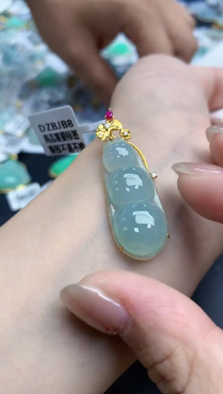 【闪购商品】翡翠颈饰18K金镶嵌天然缅甸翡翠A货