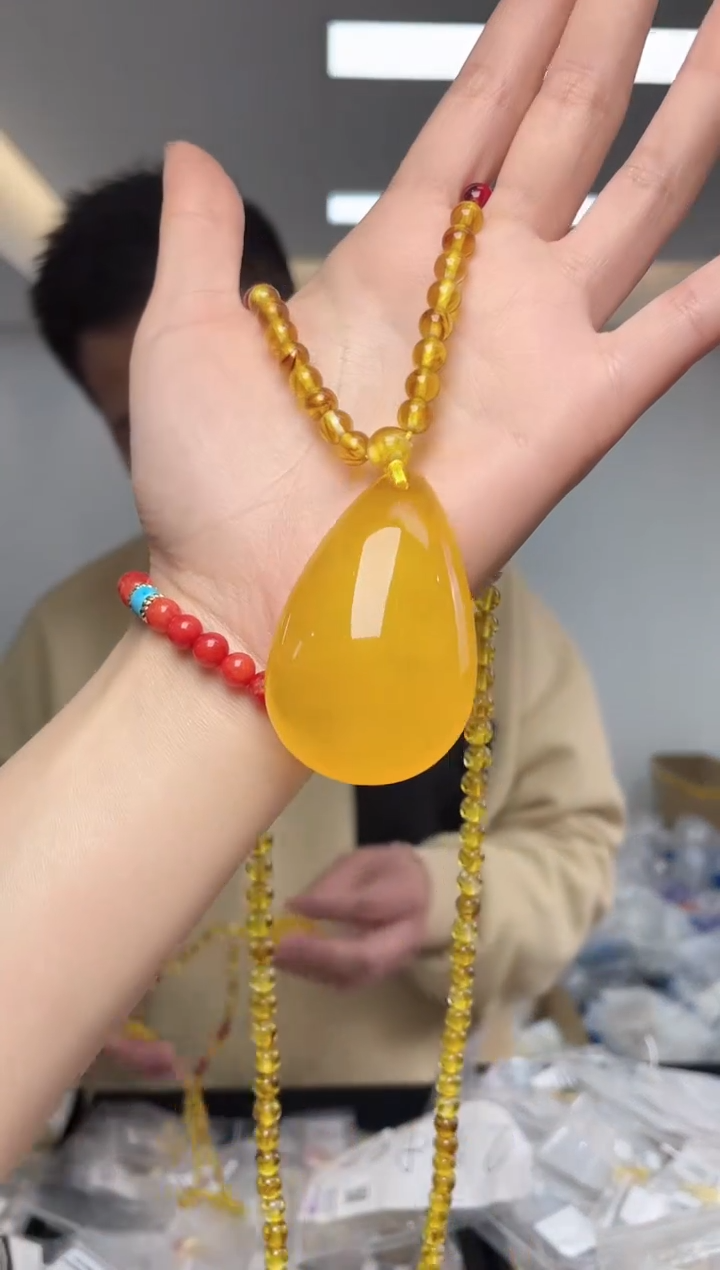 【闪购商品】蜜蜡裸石未镶嵌（多样性单个发货）