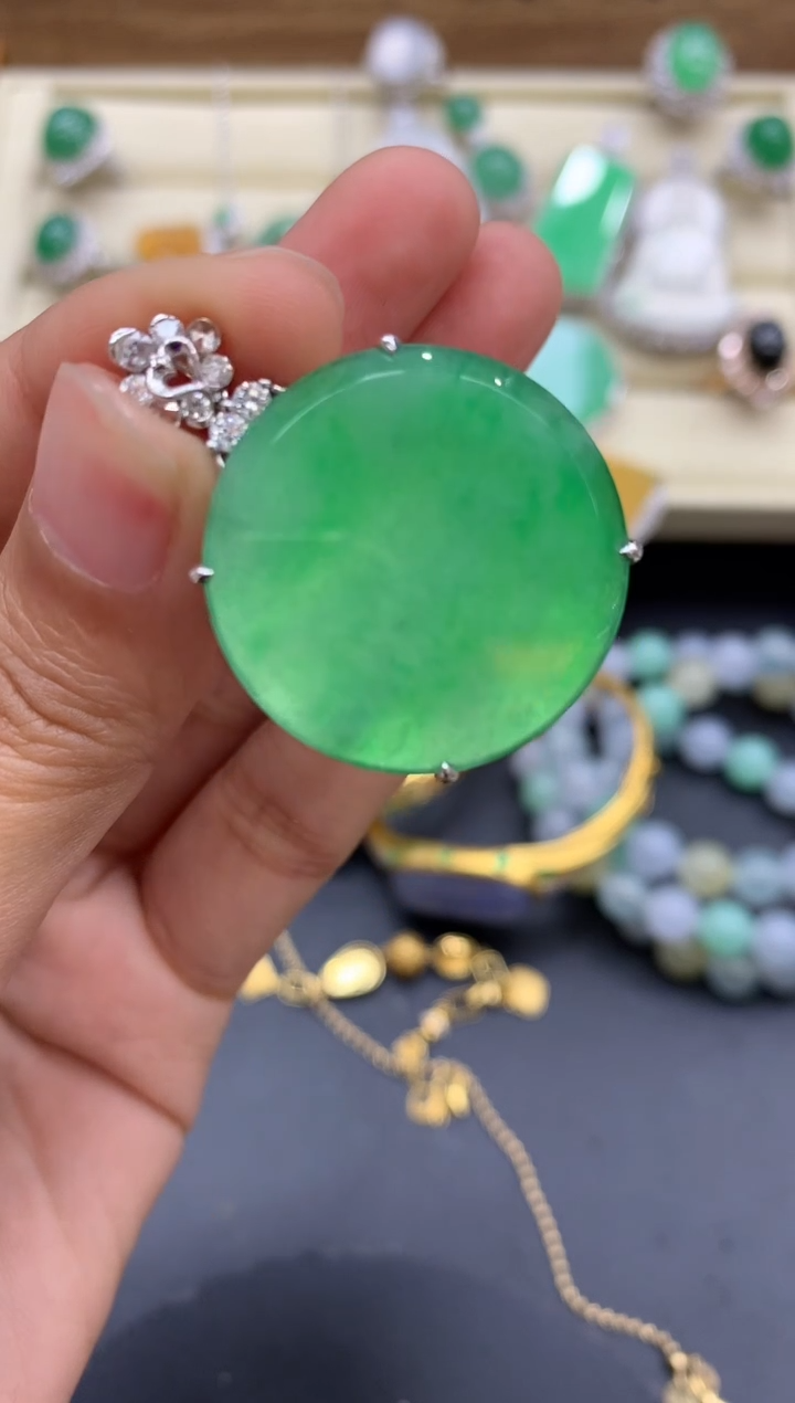 【闪购商品】翡翠颈饰18K金镶嵌567-中国好珍宝