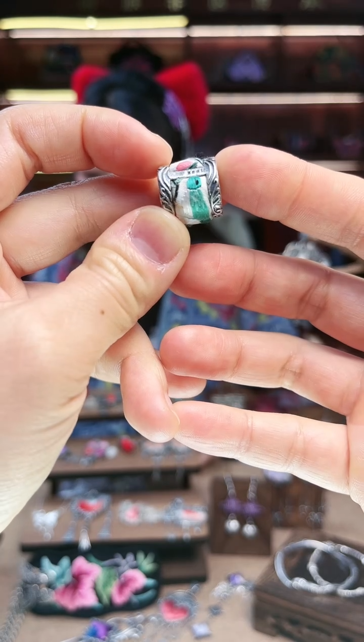 【闪购商品】织绣1637黔东南苗族刺绣