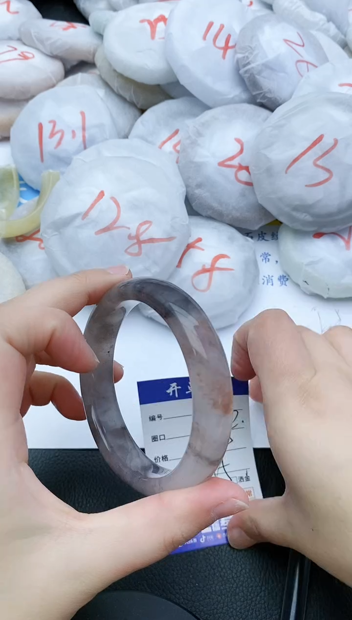 【闪购商品】石英质玉手镯未镶嵌323+59/60
