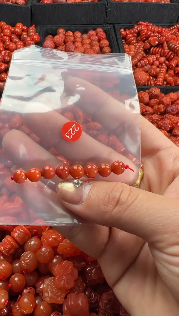 【闪购商品】南红玛瑙未镶嵌颈饰1