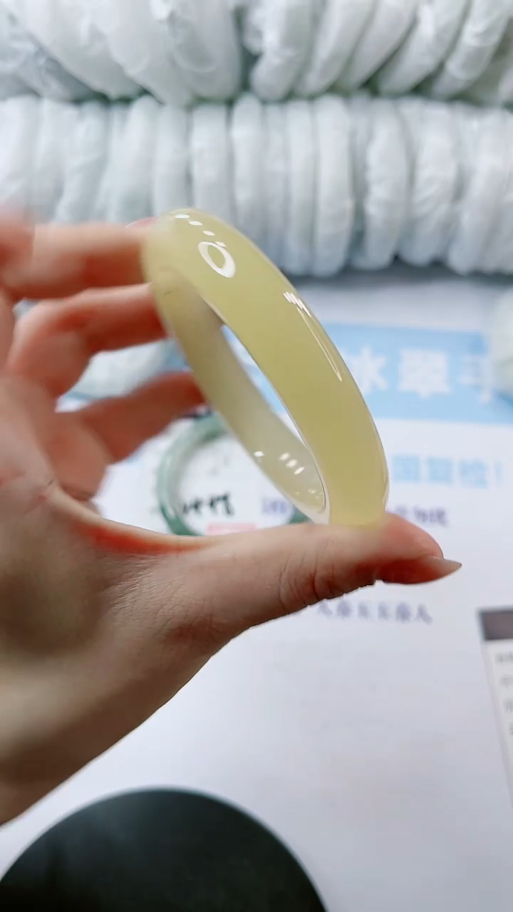 【闪购商品】石英质玉手镯未镶嵌多样性发货V449