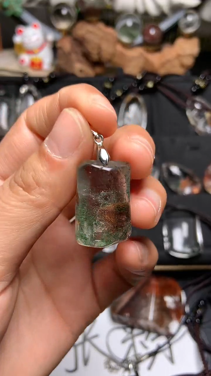 【闪购商品】水晶吊坠(赠链)未镶嵌101