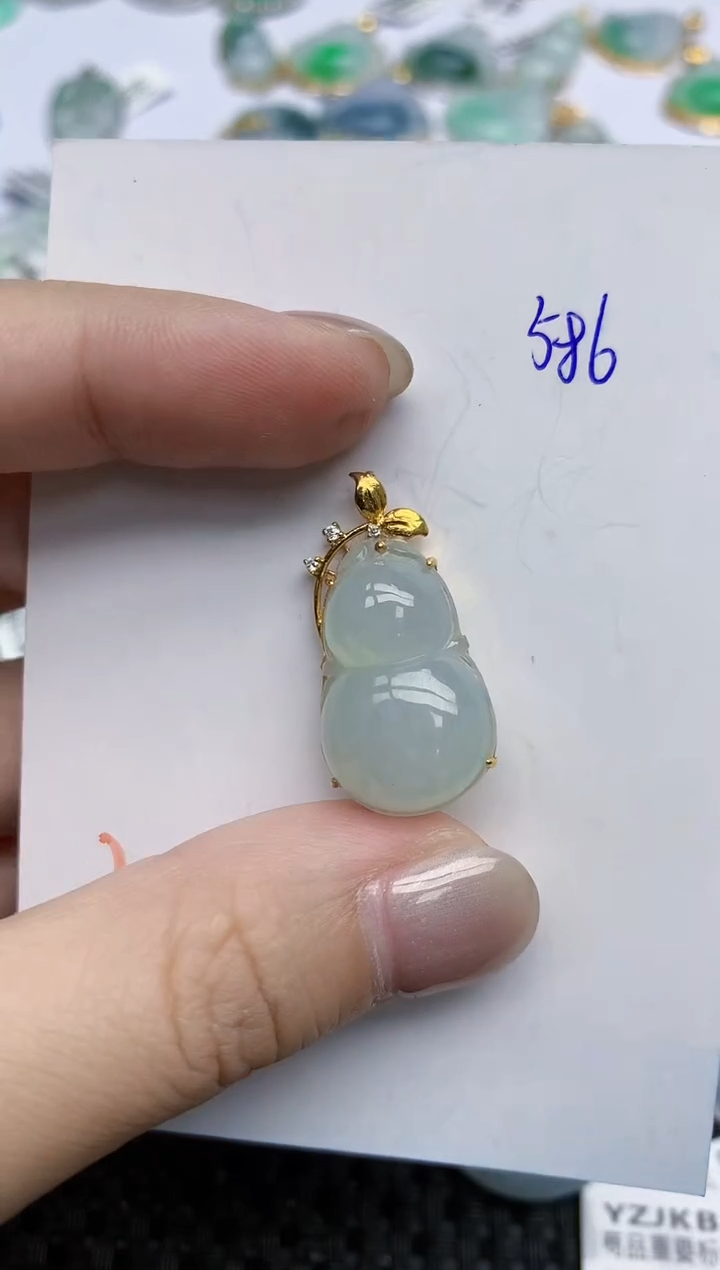 【闪购商品】翡翠颈饰18K金镶嵌天然翡翠A货