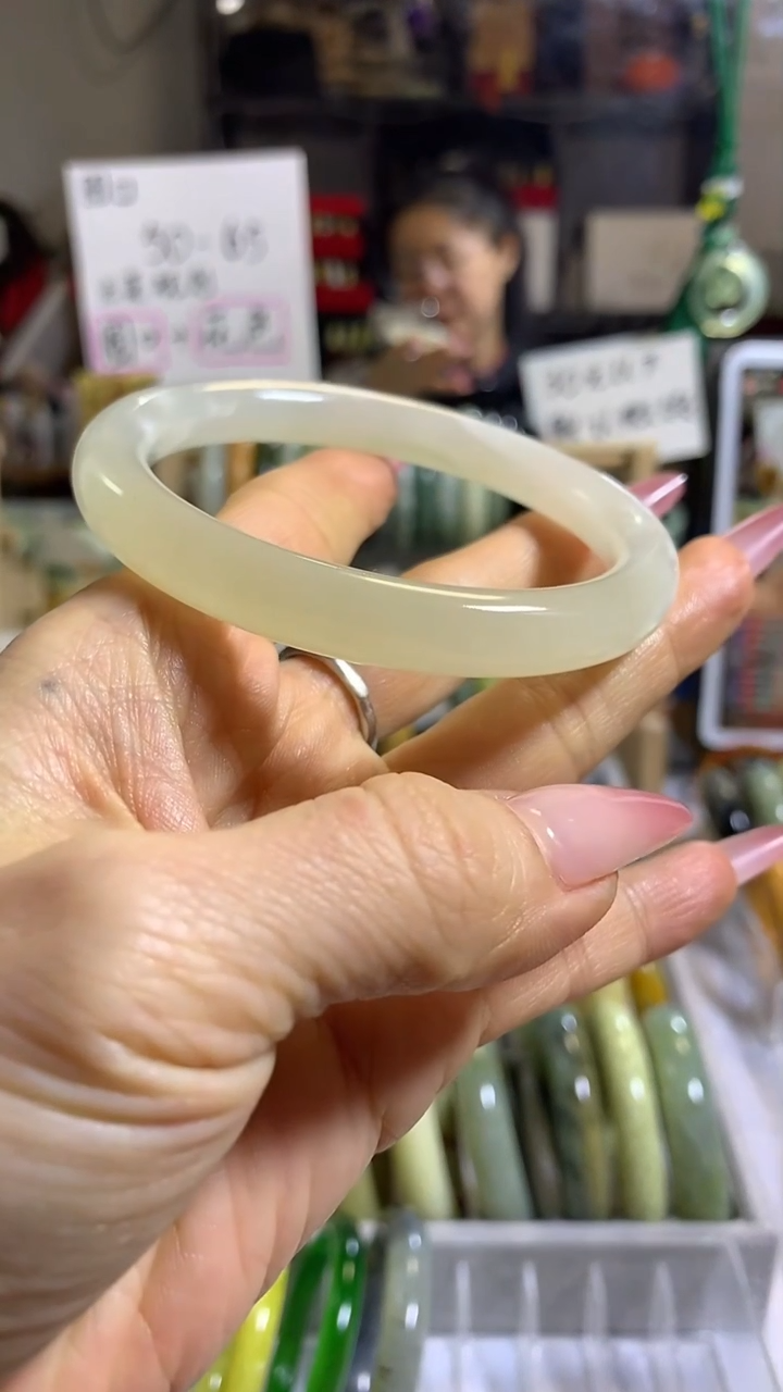 未镶嵌手镯和田玉12 61+ 包容