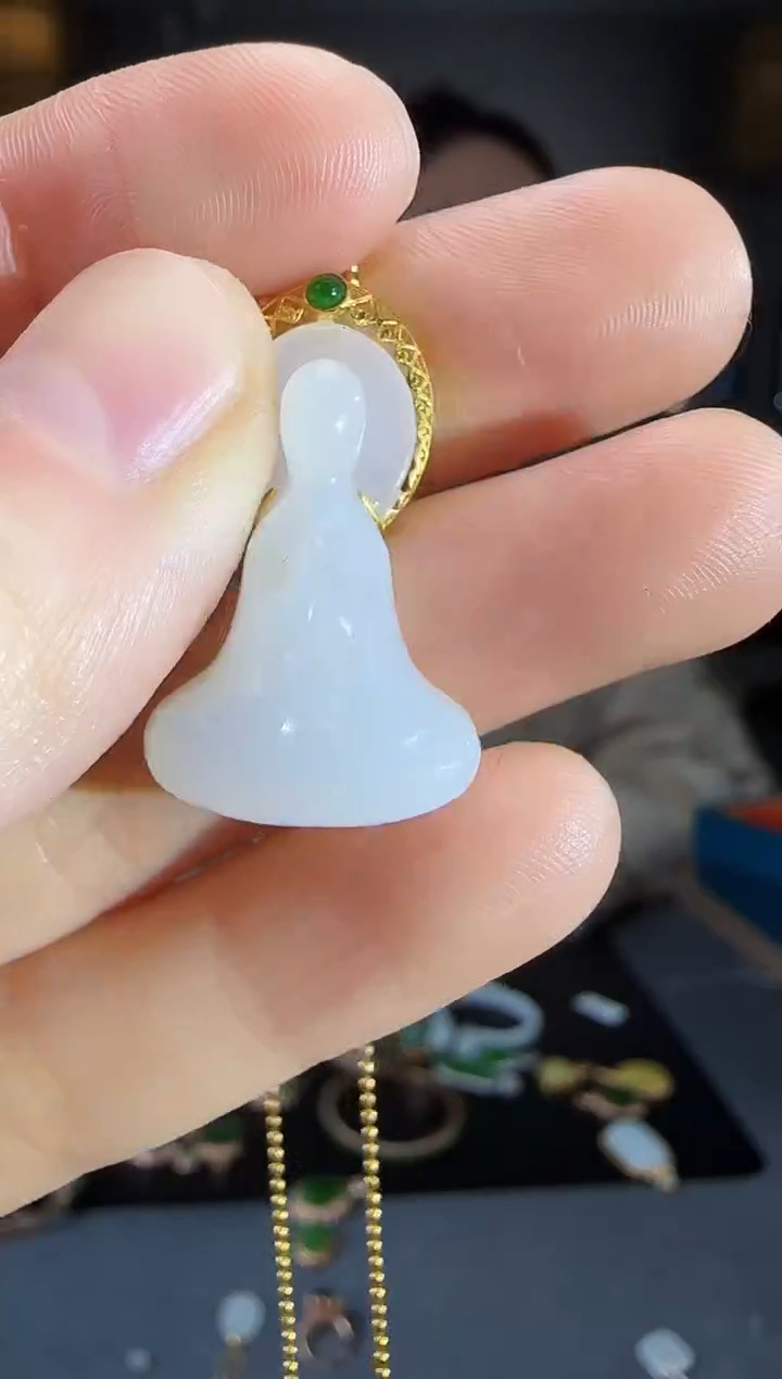 【闪购商品】和田玉吊坠(不含链)18K金镶嵌1