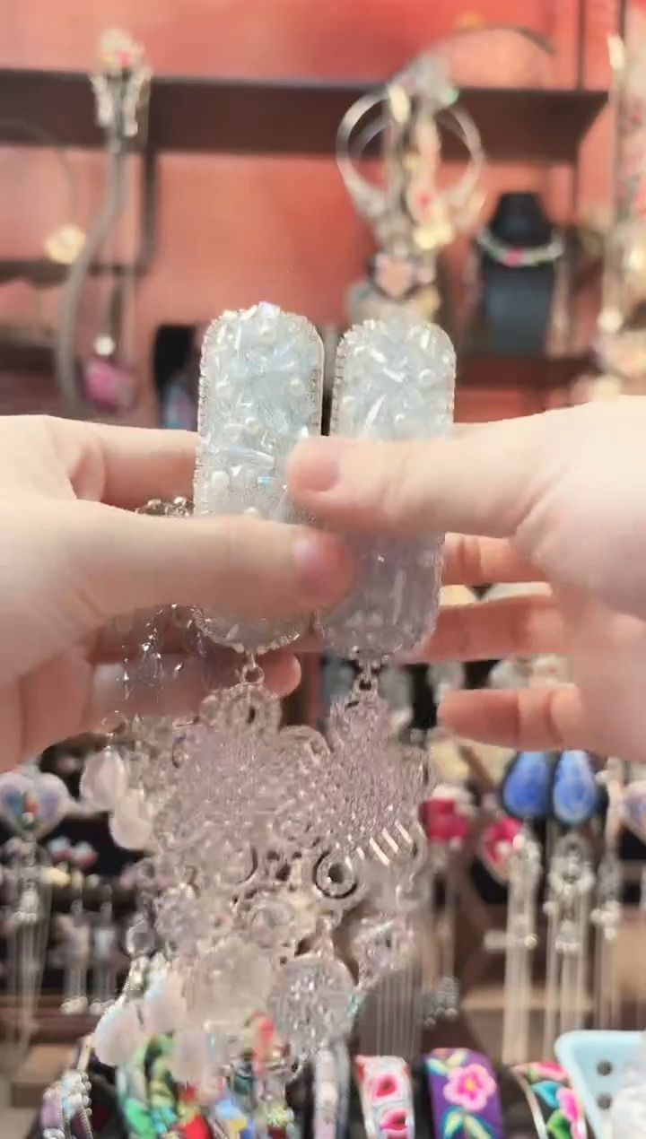 织绣 云织谣民族风精美饰品   282